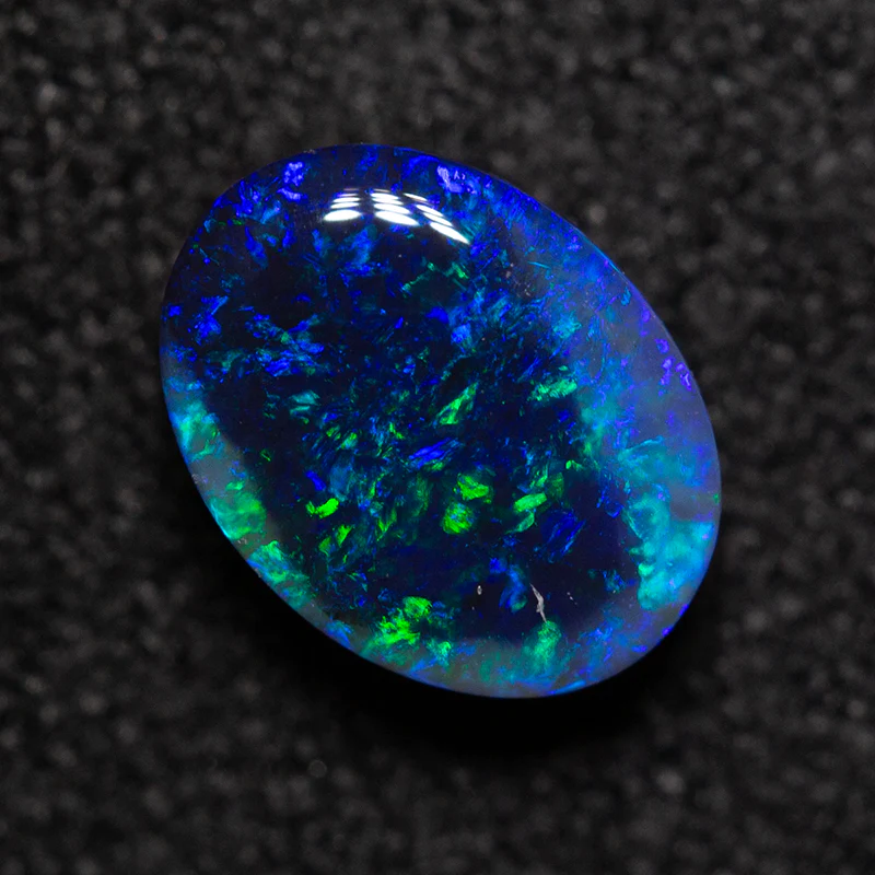 0.78 ct black opal 7.1x5.3x3.4mm - Image 4