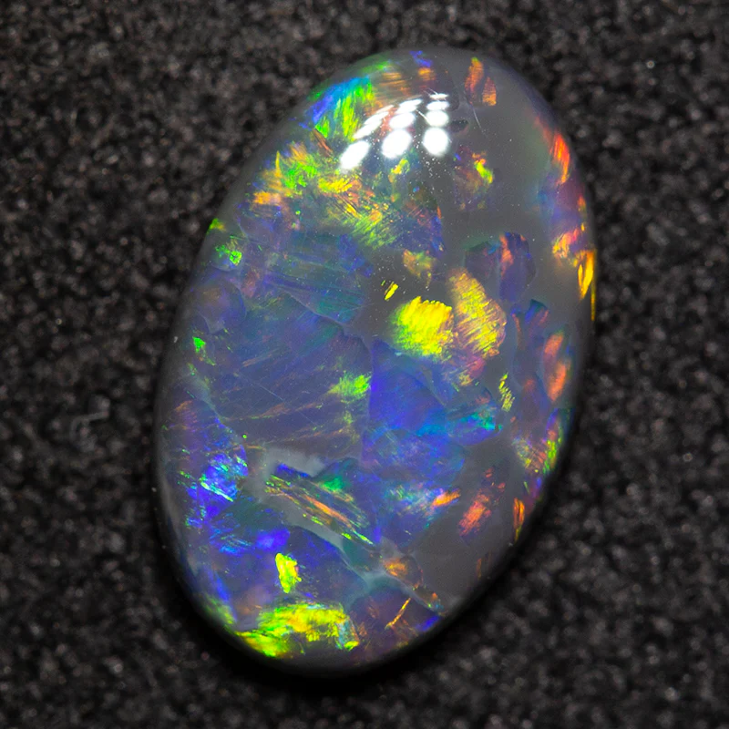 0.79 ct black opal 9.2x5.9x2.3mm - Image 3