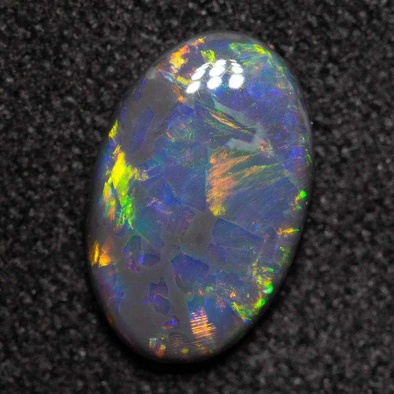 0.79 ct black opal 9.2x5.9x2.3mm - Image 4