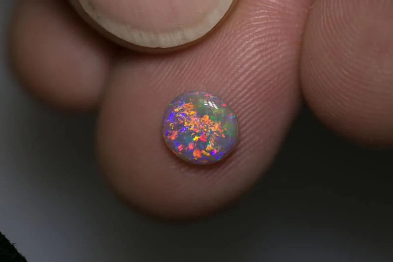 0.79 ct crystal opal 7x6.5x2mm - Image 2