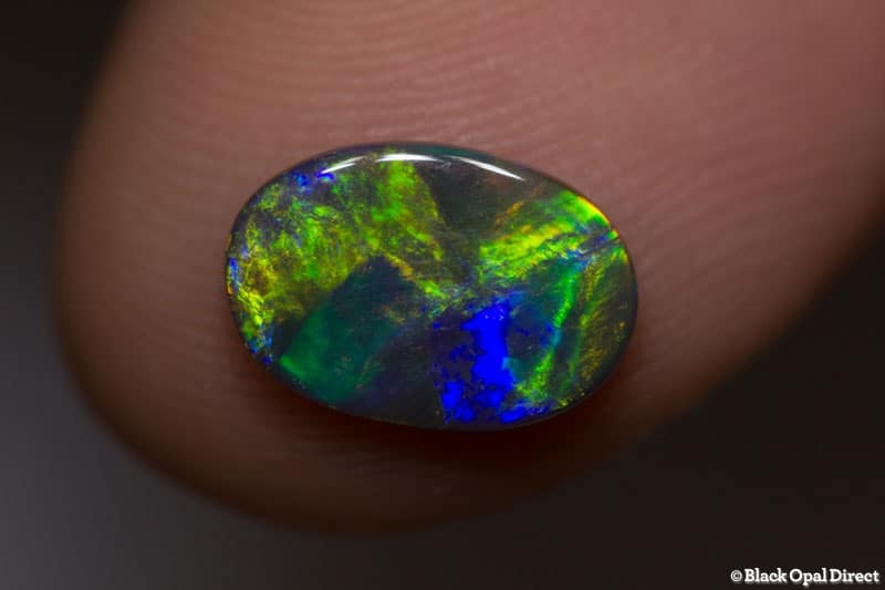 0.80 ct black opal 10x7x1.5mm - Image 2