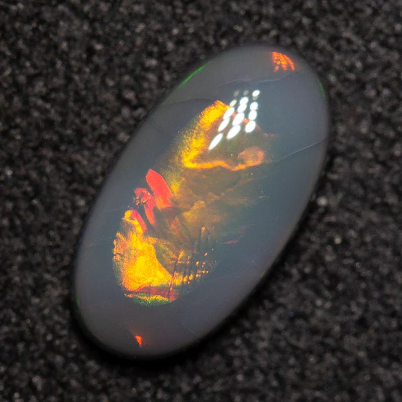 0.80 ct black opal 9x4.9x2.6mm - Image 2