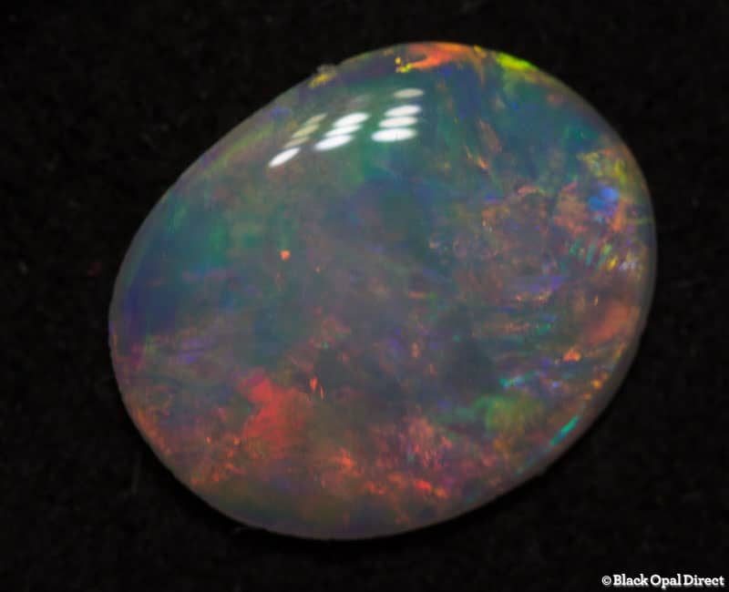 0.80 ct white opal 9x7x2mm - Image 2