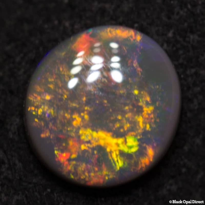 0.81 ct black opal 6.5x6x2.5mm - Image 4