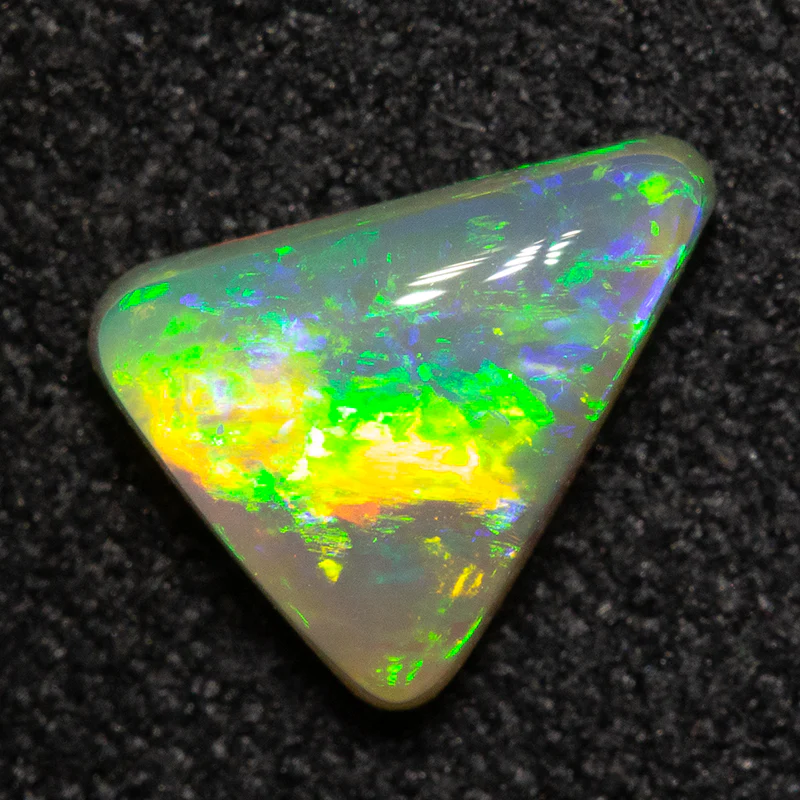 0.81 ct crystal opal 7.6x6.4x2.9mm - Image 2