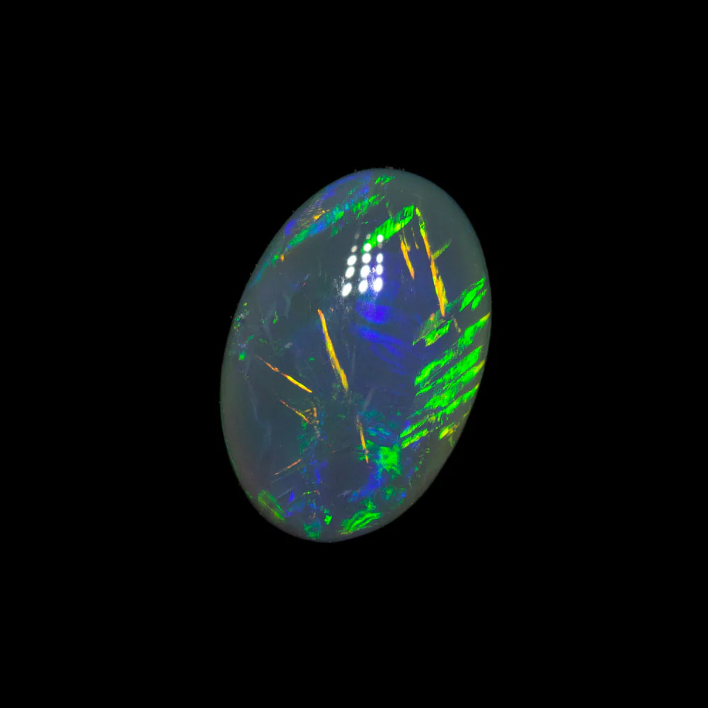 0.81 ct dark opal 7.8x5.3x3mm - Image 2
