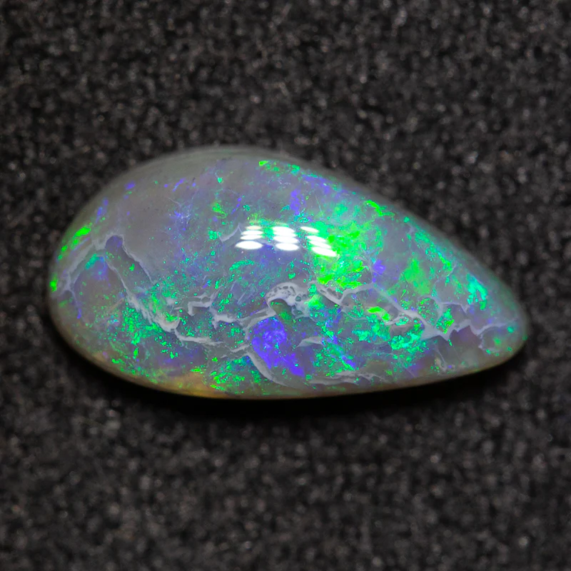 0.82 ct black opal 9.8x5.1x2.7mm - Image 2