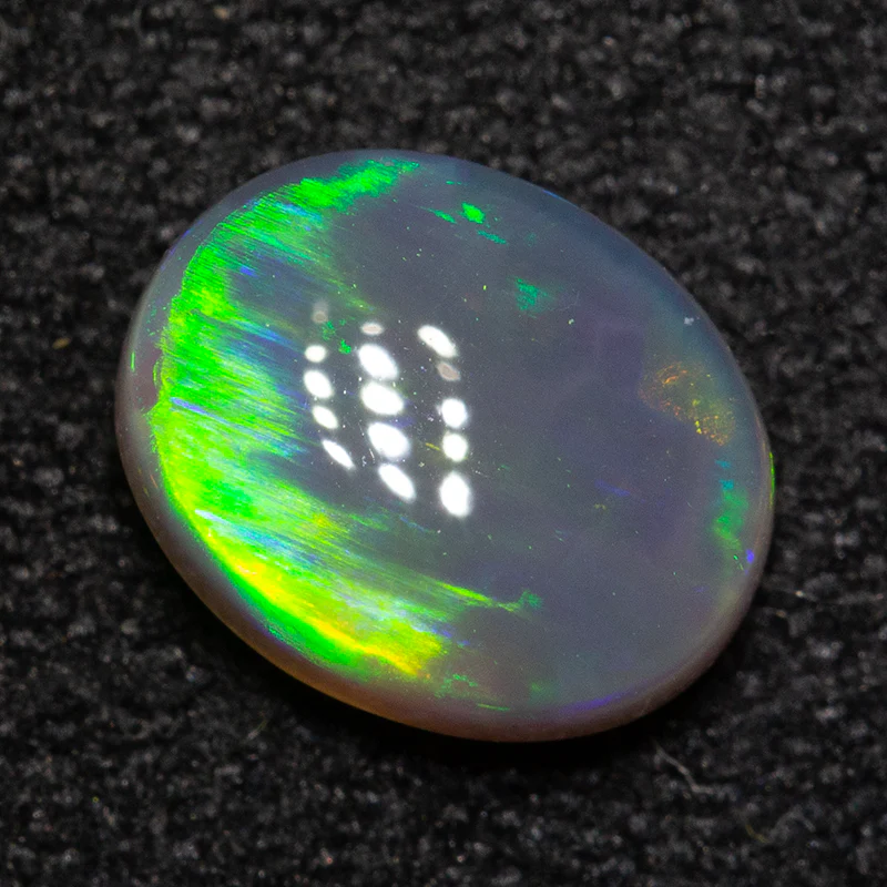 0.84 ct crystal opal 7.4x6x3.1mm - Image 2
