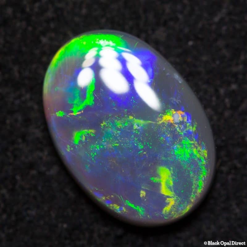 0.84 ct dark opal 8.5x6x2mm - Image 3