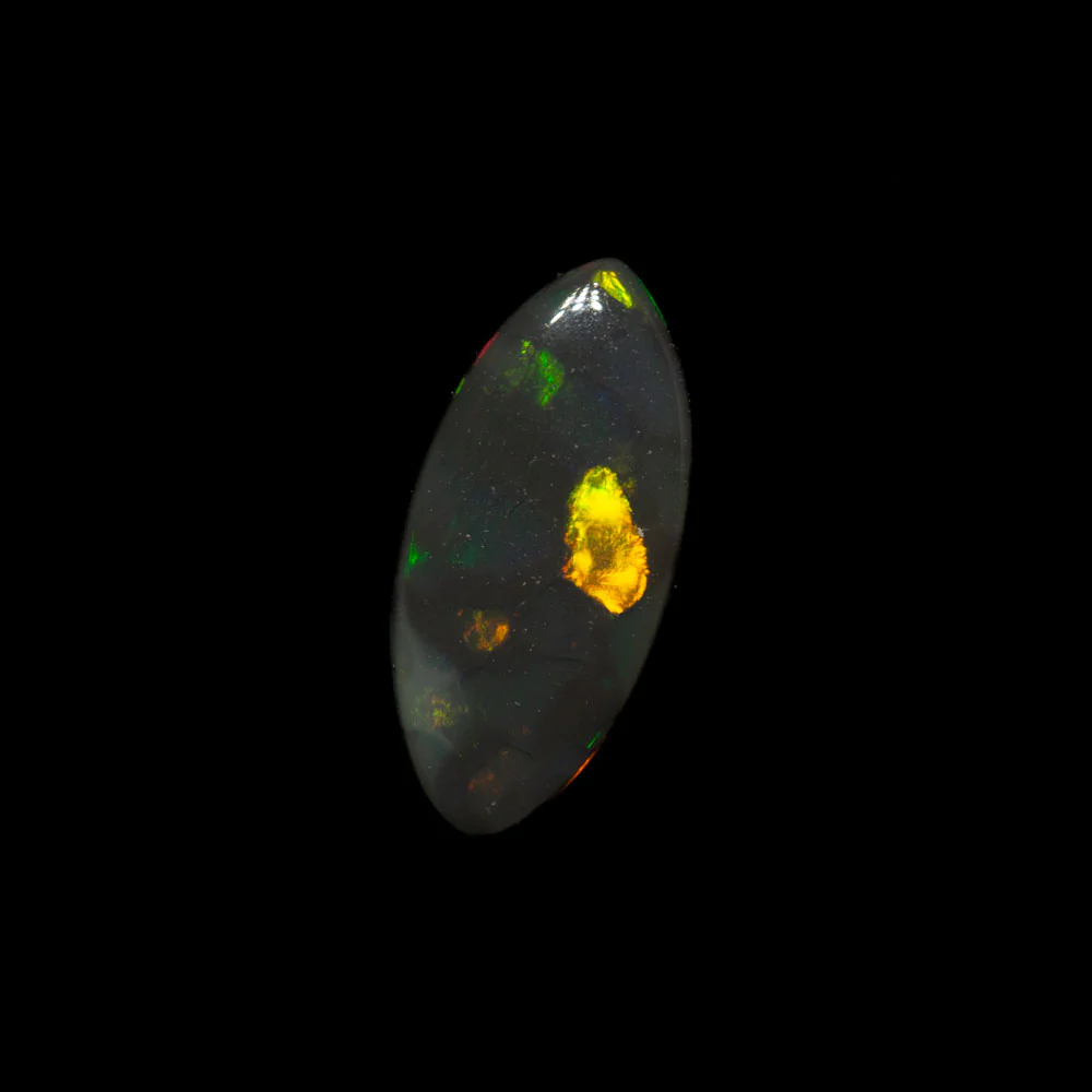 0.84 ct double-sided black opal 9.6x4.5x2.8mm - Image 4