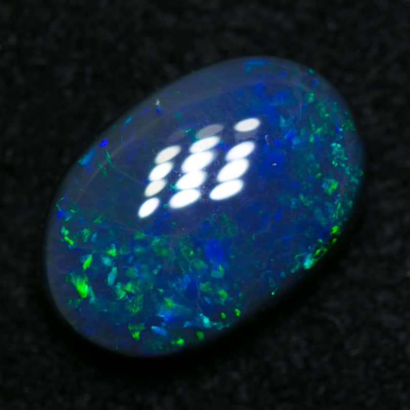 0.86 ct black opal 7.5x5x2.5mm - Image 2