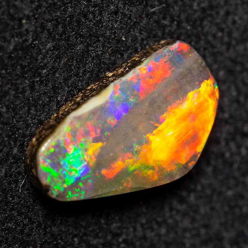 0.86 ct boulder opal 8.6x4.9x2.1mm - Image 3