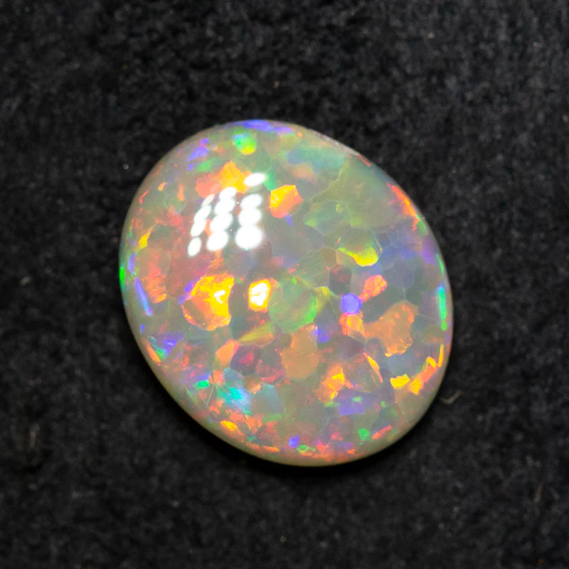 0.86 ct crystal opal 8.3x7x2.6mm - Image 2
