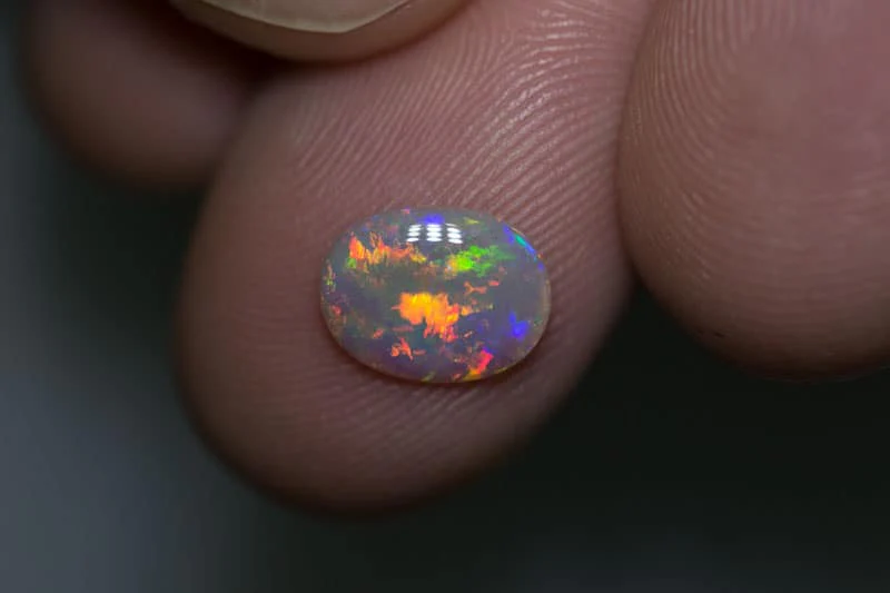 0.86 ct crystal opal 9.6x7x2mm - Image 3