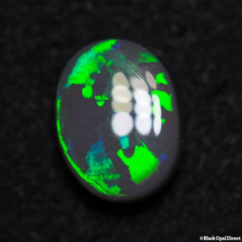 0.86 ct dark opal 7.5x5.5x3mm - Image 2