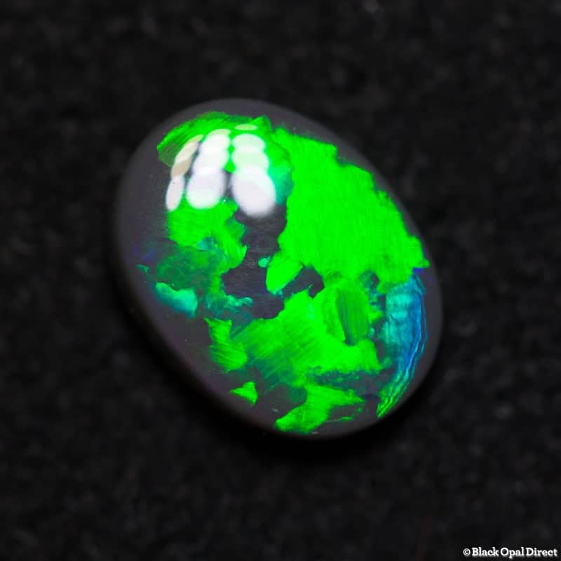 0.86 ct dark opal 7.5x5.5x3mm - Image 3