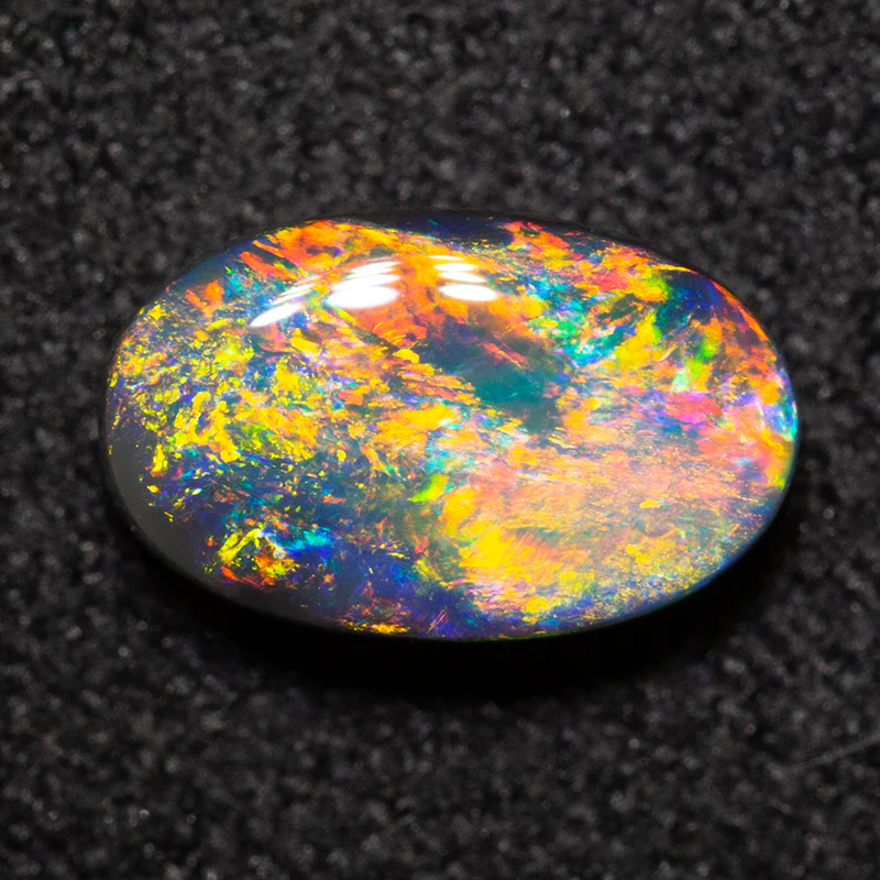0.88 ct black opal 8.1x5x3.1mm - Image 3