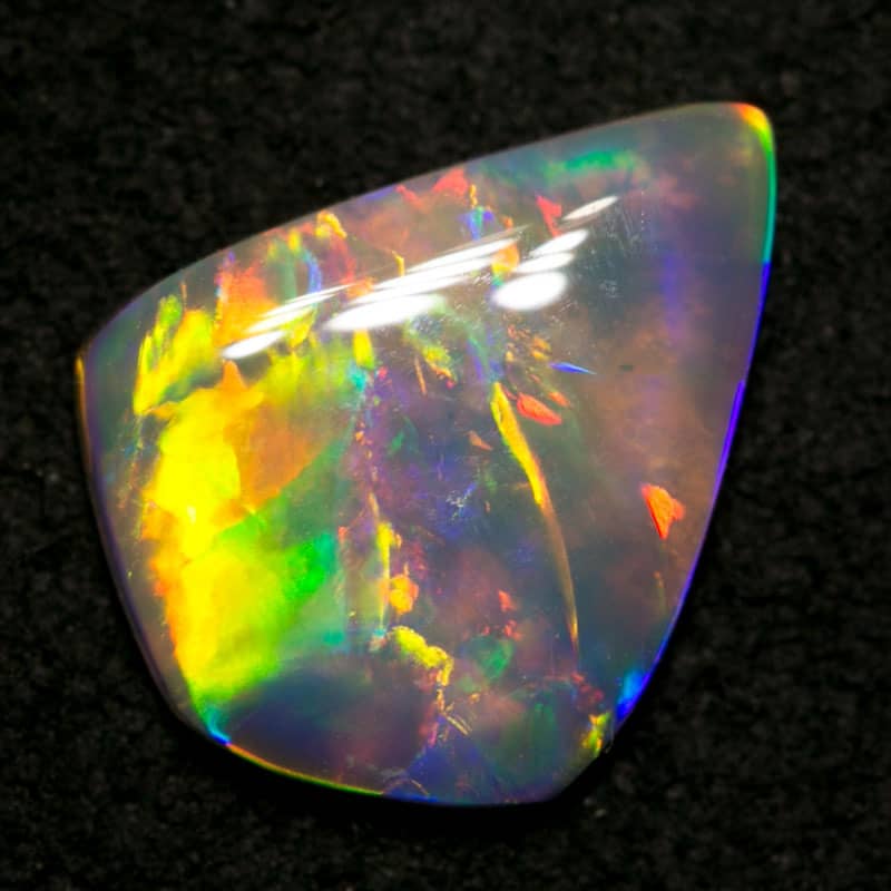 0.88 ct crystal opal 10x8x2mm - Image 3