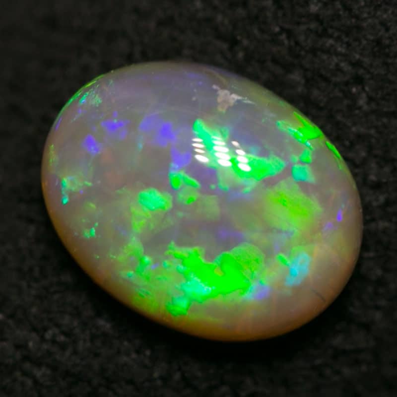 0.88 ct dark opal 7x5x4mm - Image 4