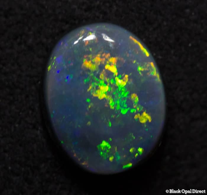 0.90 ct black opal 7.5x6x3mm - Image 2