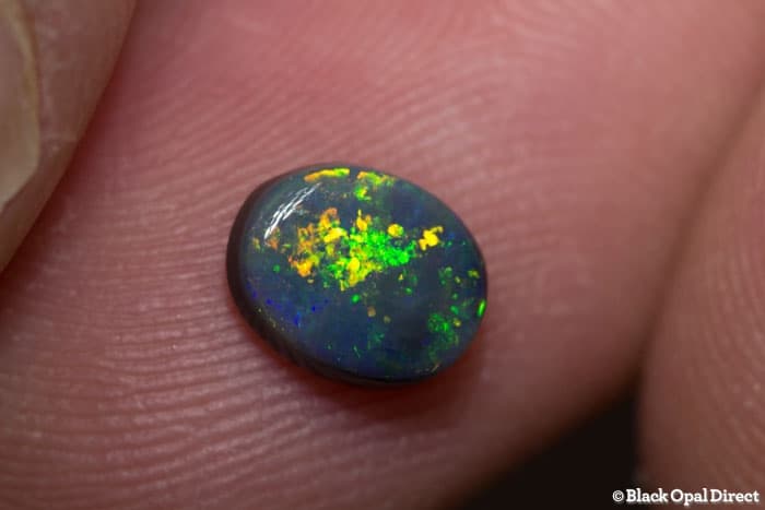 0.90 ct black opal 7.5x6x3mm - Image 3