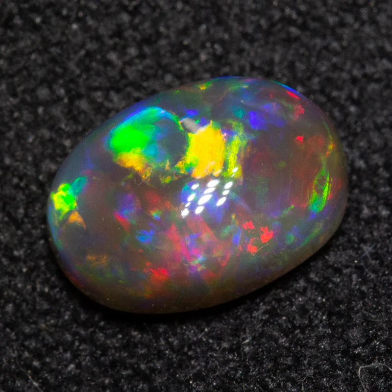 0.90 ct dark opal 7.4x5.2x3.6mm - Image 2