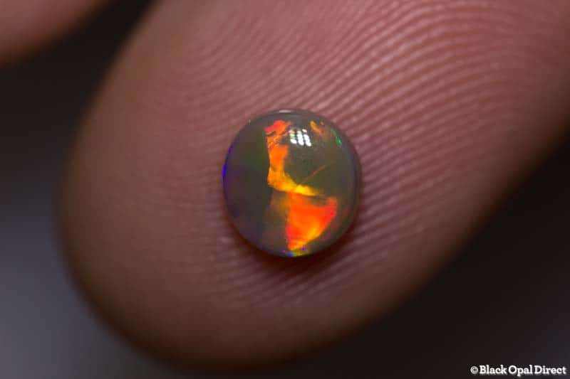 0.90 ct semi black opal 6.5x6.3mm - Image 3