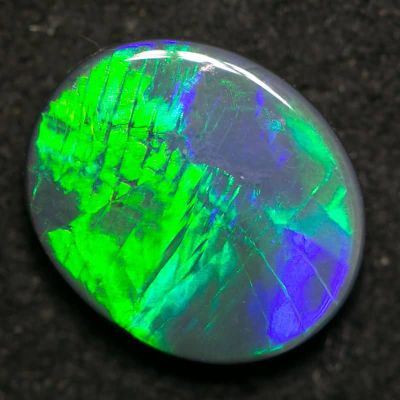 0.91 ct black opal 8x7x2mm - Image 3