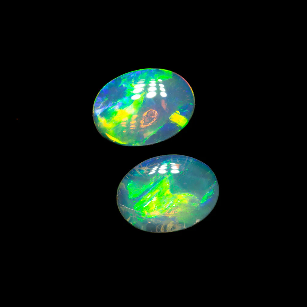 0.91 ct crystal opal pair 6.6x4.8x2mm - Image 2