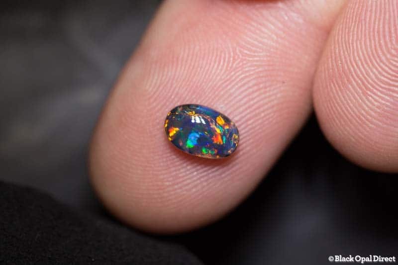 0.91 ct gem black opal 8x5x5mm - Image 2