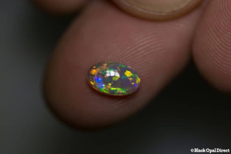 0.91 ct gem crystal opal 8.5x5x3mm - Image 2