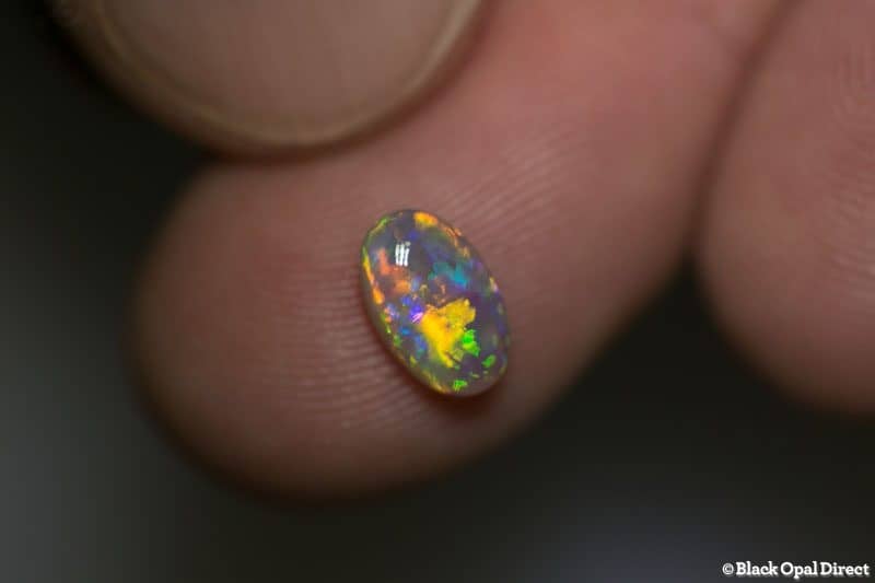 0.91 ct gem crystal opal 8.5x5x3mm - Image 3
