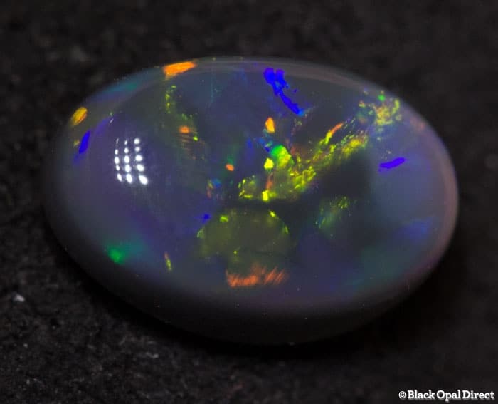 0.92 ct back opal 8x5x3mm - Image 2