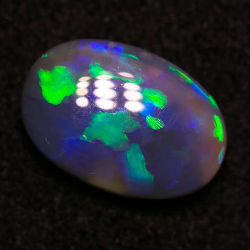 0.92 ct black opal 8.5x5x3mm - Image 3