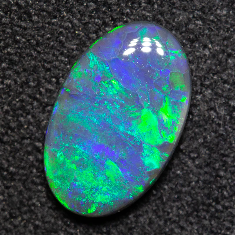 0.92 ct black opal 9.4x5.9x2.5mm - Image 2