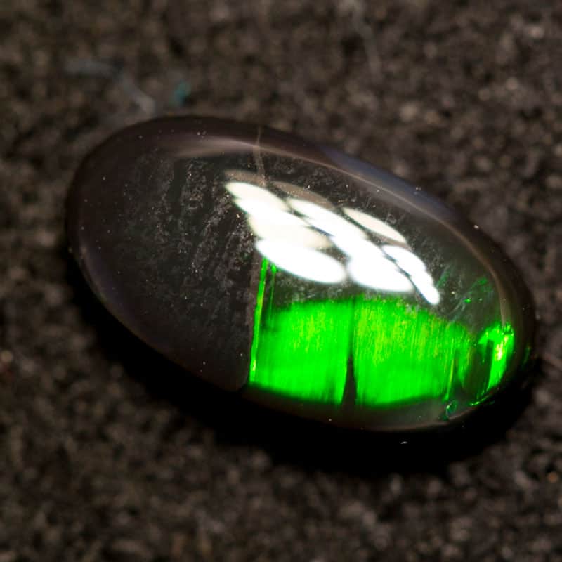 0.92 ct black opal 9x5x3mm - Image 4