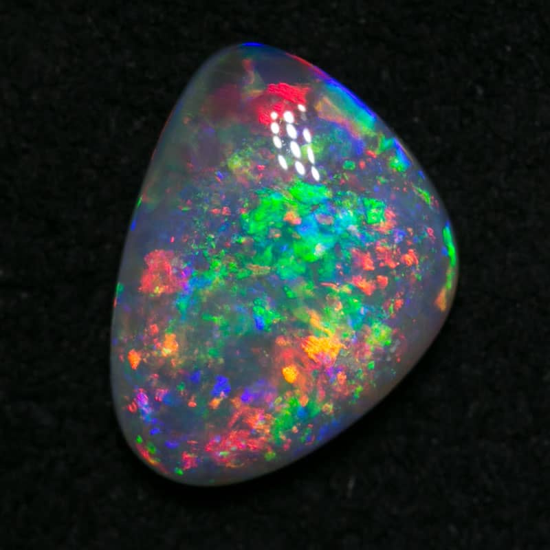 0.92 ct dark opal gem 9x6x2.5mm - Image 2