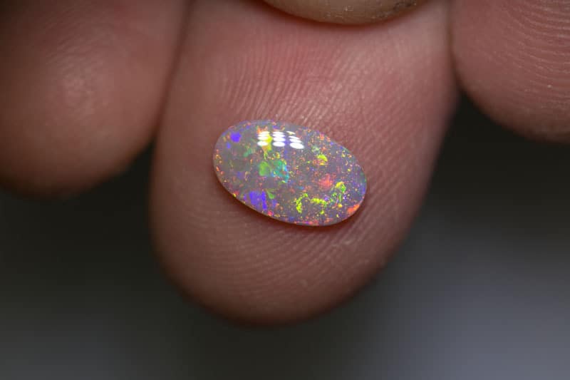 0.92 ct white opal 10x6x2mm - Image 3