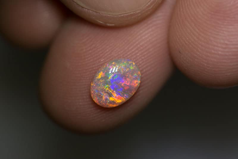 0.93 ct crystal opal 8.5x6x2mm - Image 2