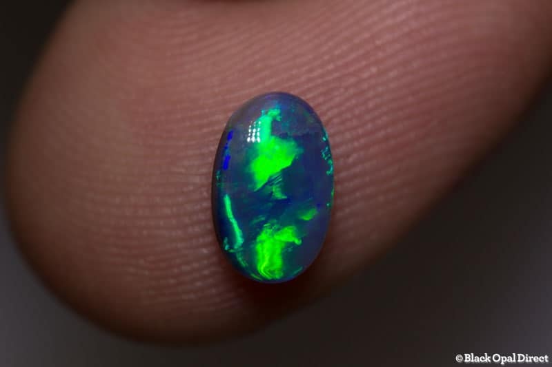 0.93 ct gem black opal 7.4x5x3mm - Image 4