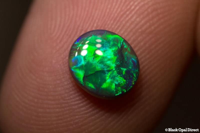 0.94 ct black opal 8x7x2.5mm - Image 4