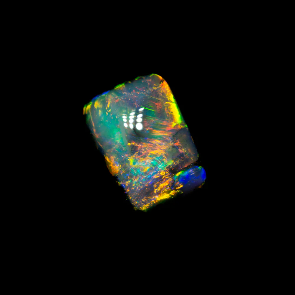 0.94 ct dark opal 6.8x4.8x3.7mm - Image 2