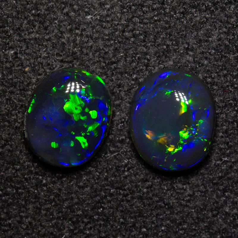 0.95 ct black opal pair 6x5x2.5mm - Image 3