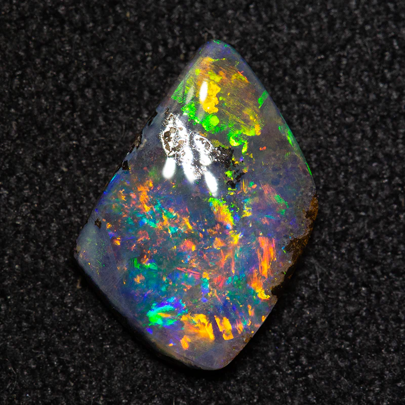 0.95 ct boulder opal 8.6x6.6x1.9mm - Image 2