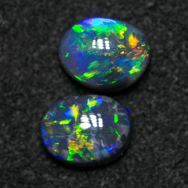 0.95 ct gem black opal pair 5x4mm - Image 2
