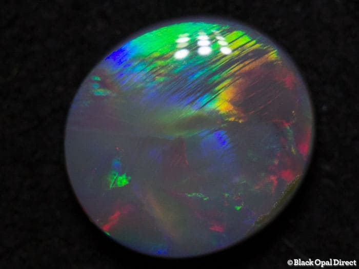 0.95 ct semi black opal 7.5x7x3mm - Image 4