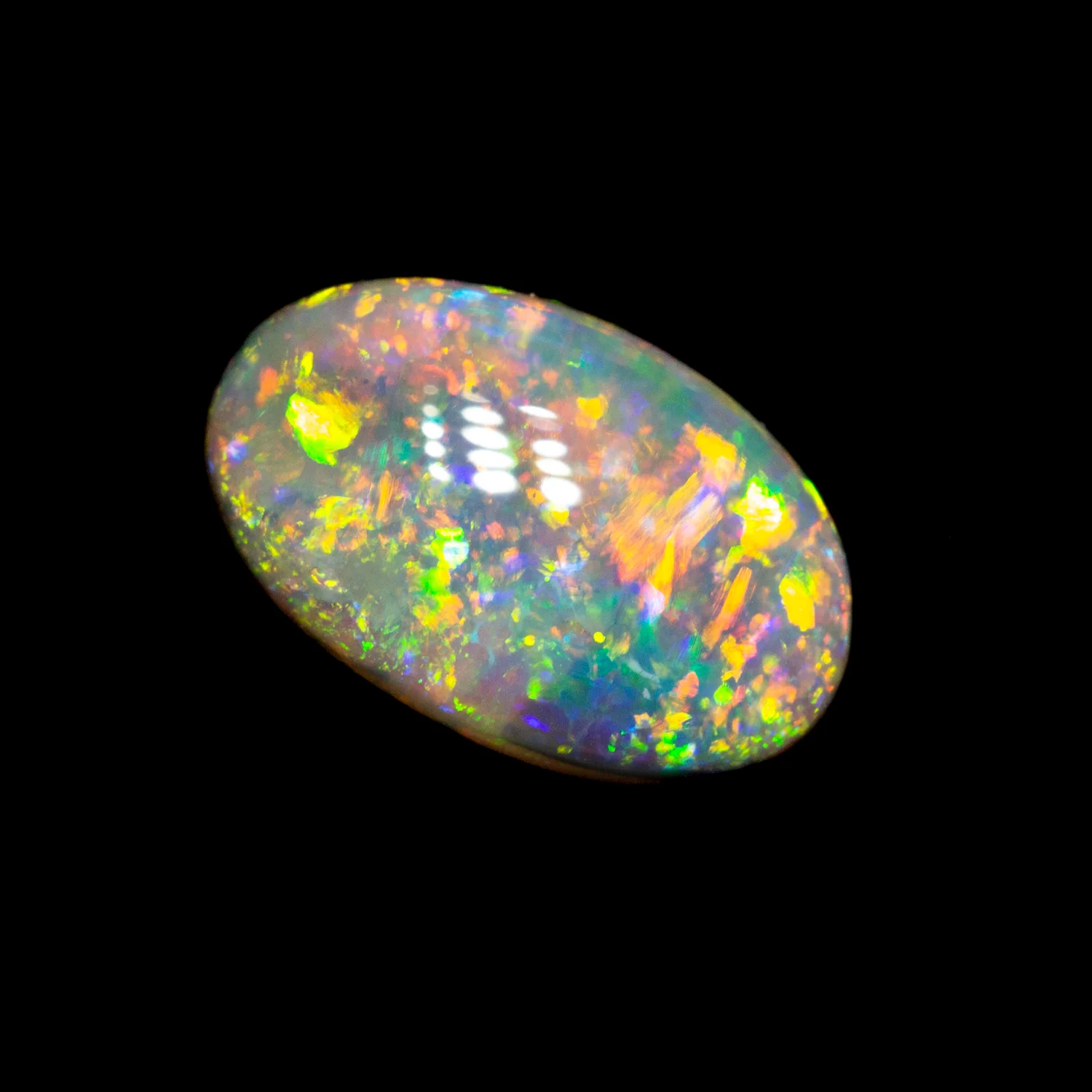 0.96 ct crystal opal 8.9x5.6x3mm - Image 2