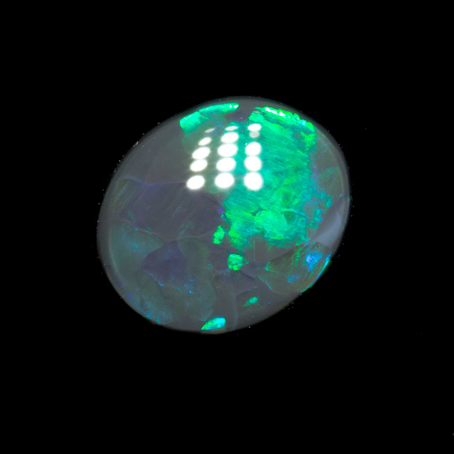 0.98 ct black opal 8.3x7x2.5mm - Image 2