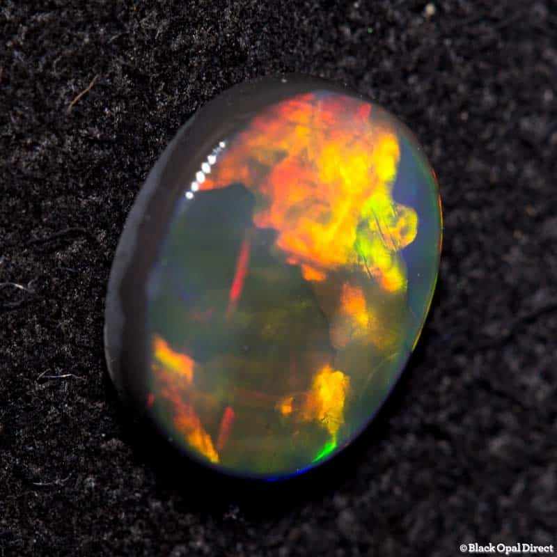 0.98 ct black opal 8x7x2.5mm - Image 5