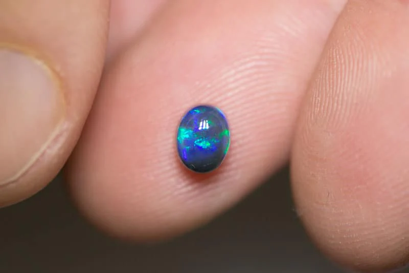 1.00 ct black opal 6.5x5x4.5mm - Image 4